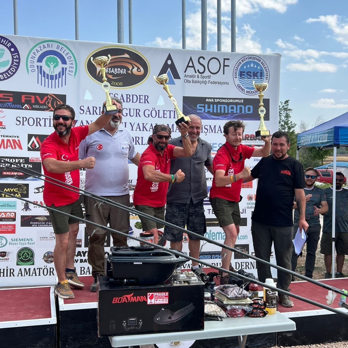 K&uuml;tahyalı takımdan sportif balık&ccedil;ılıkta rekor başarı
