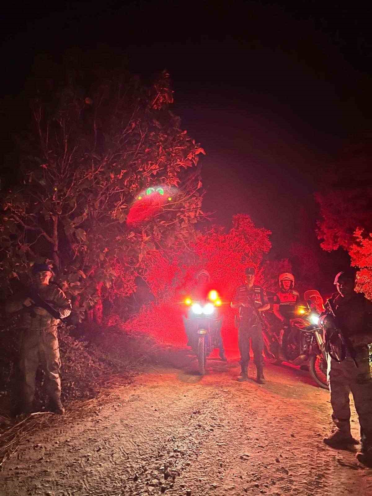 Jandarma incir hırsızlarına ge&ccedil;it vermiyor
