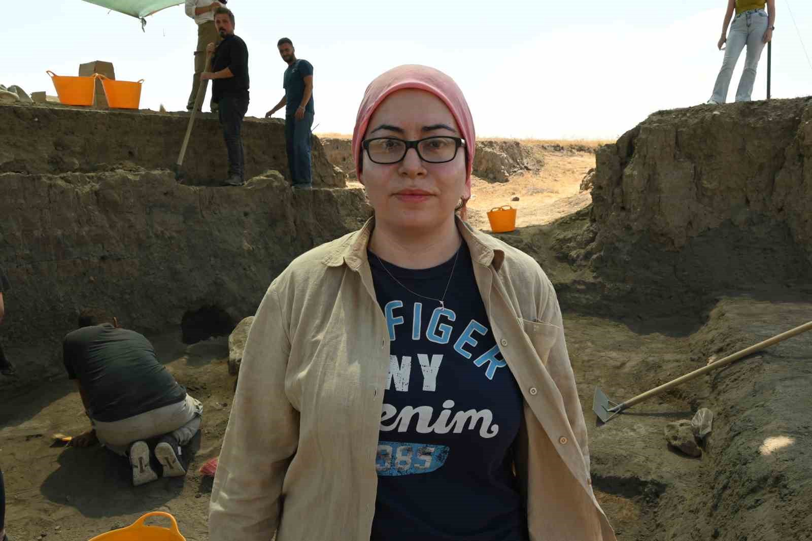 Küllüoba Höyüğü’ndeki mezarlık alanda yapılan arkeolojik çalışmaların ilginç sonuçları
