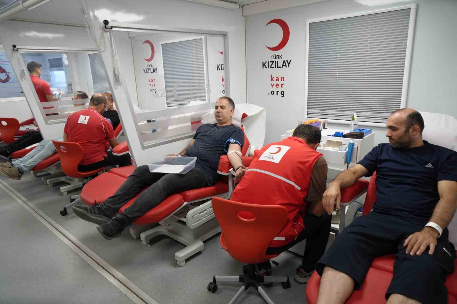 "Birbirimize Candan Bağlıyız" kampanyasında bin 472 ünite kan bağışı toplandı