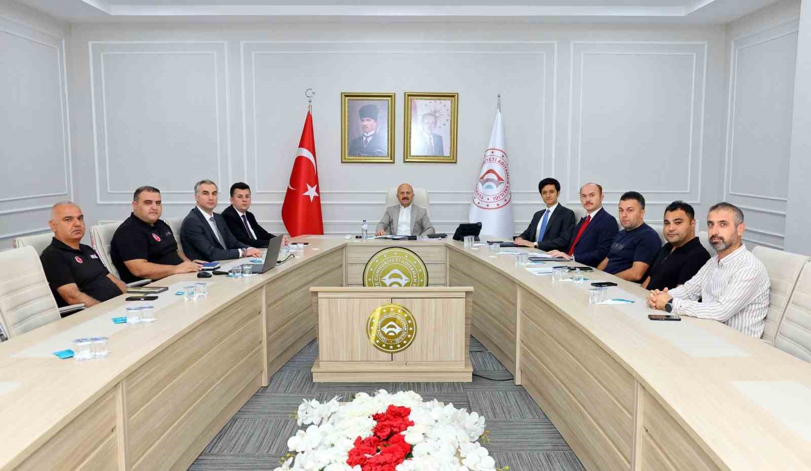 Vali yardımcıları değerlendirme toplantısı yapıldı