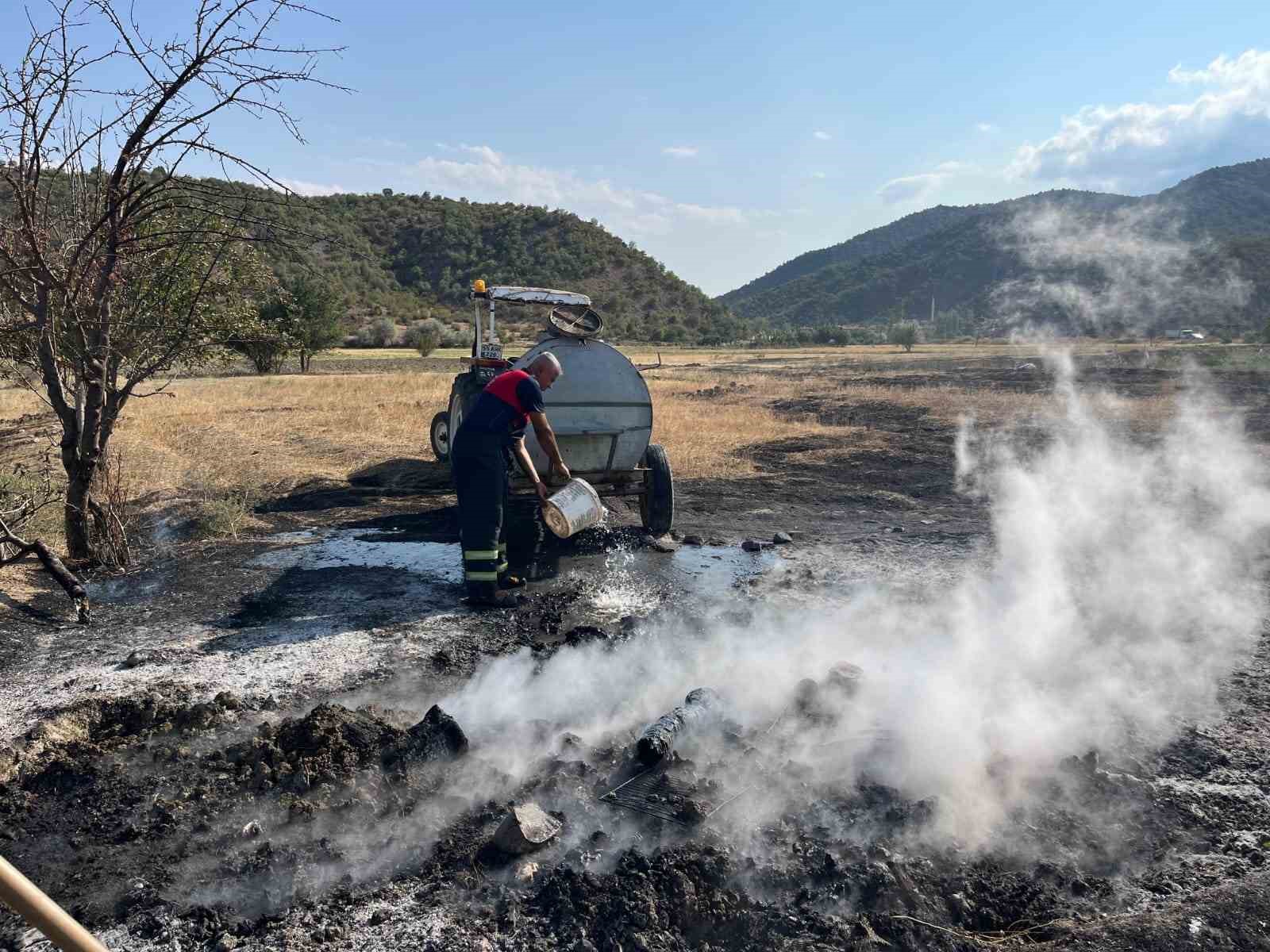 Çorum’da tarlada çıkan yangın söndürüldü