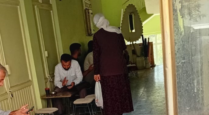 Hakkari’de dilencilik yapan kadını memleketine gönderdiler