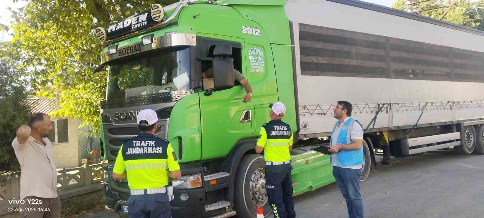 Uşak&rsquo;ta hayvan sağlığı i&ccedil;in denetimler s&uuml;r&uuml;yor
