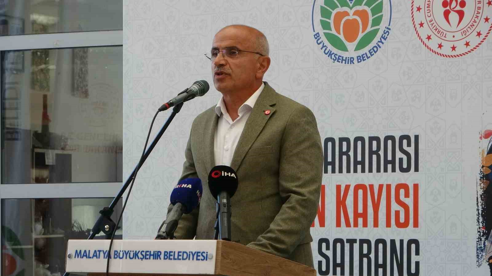 8. Uluslararası Altın Kayısı Satranç Turnuvası Malatya’da başladı
