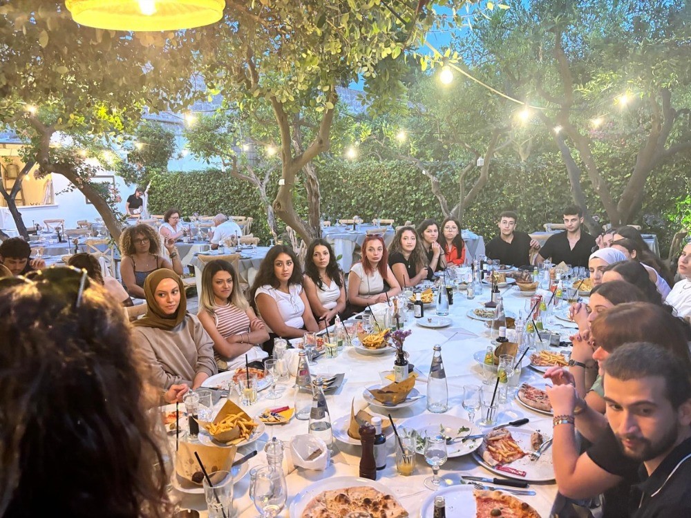 Pursaklar Belediye Başkanı &Ccedil;etin, İtalya&rsquo;da eğitim g&ouml;ren gen&ccedil;leri ziyaret etti
