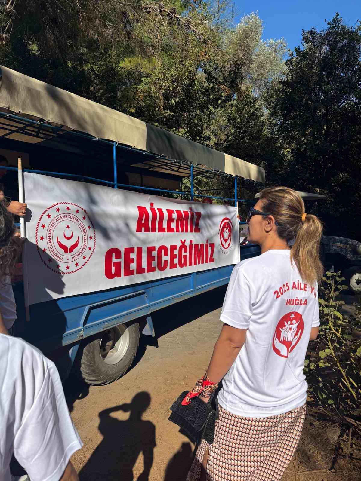 Muğla Aile ve Sosyal Hizmetler İl M&uuml;d&uuml;rl&uuml;ğ&uuml;&rsquo;nden &ccedil;ocuklar i&ccedil;in anlamlı etkinlik
