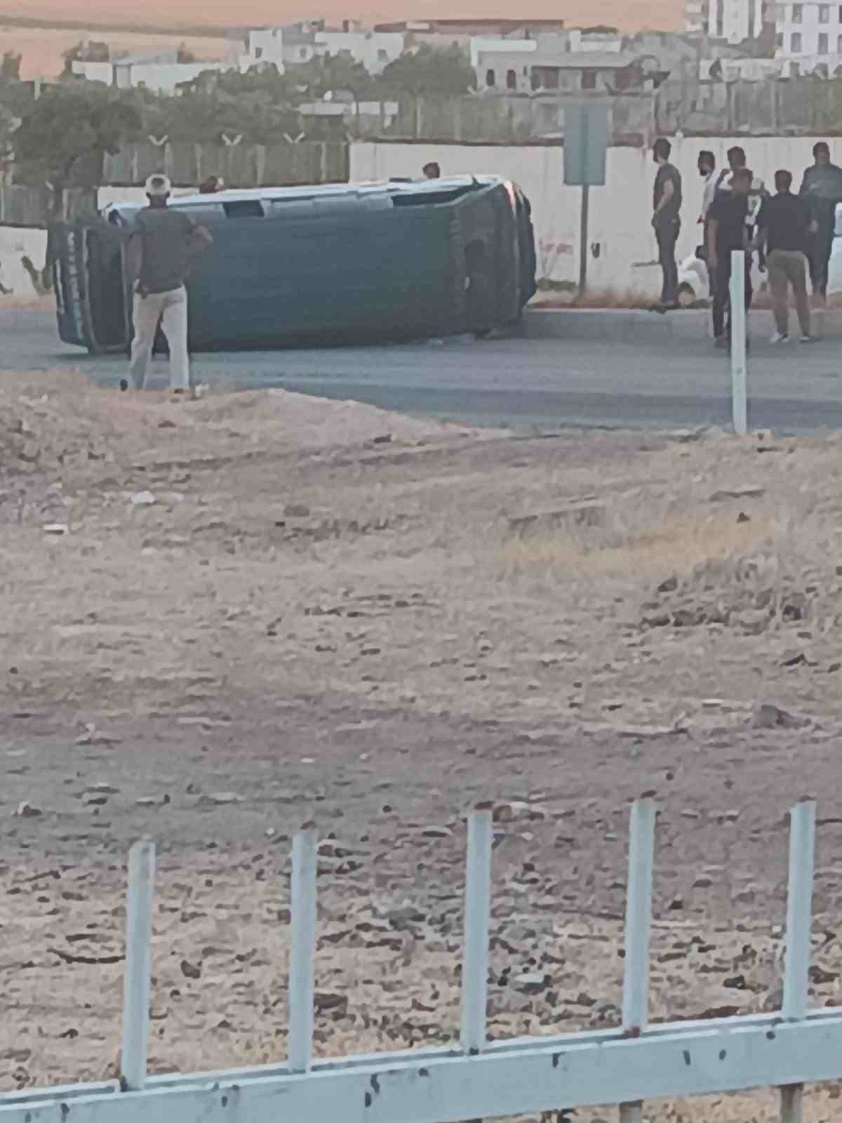 Batman’da minibüs yan yattı: 1 yaralı