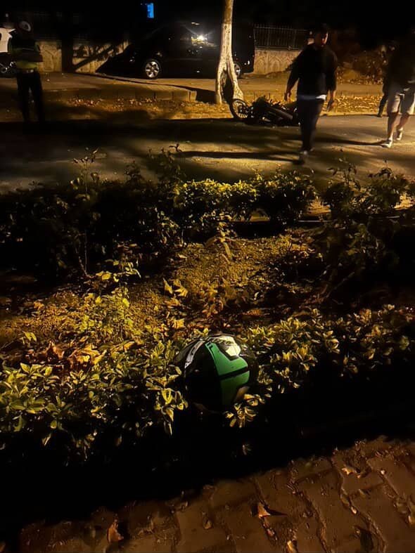 Yalova&rsquo;da ağaca &ccedil;arpan motosikletli ağır yaralandı
