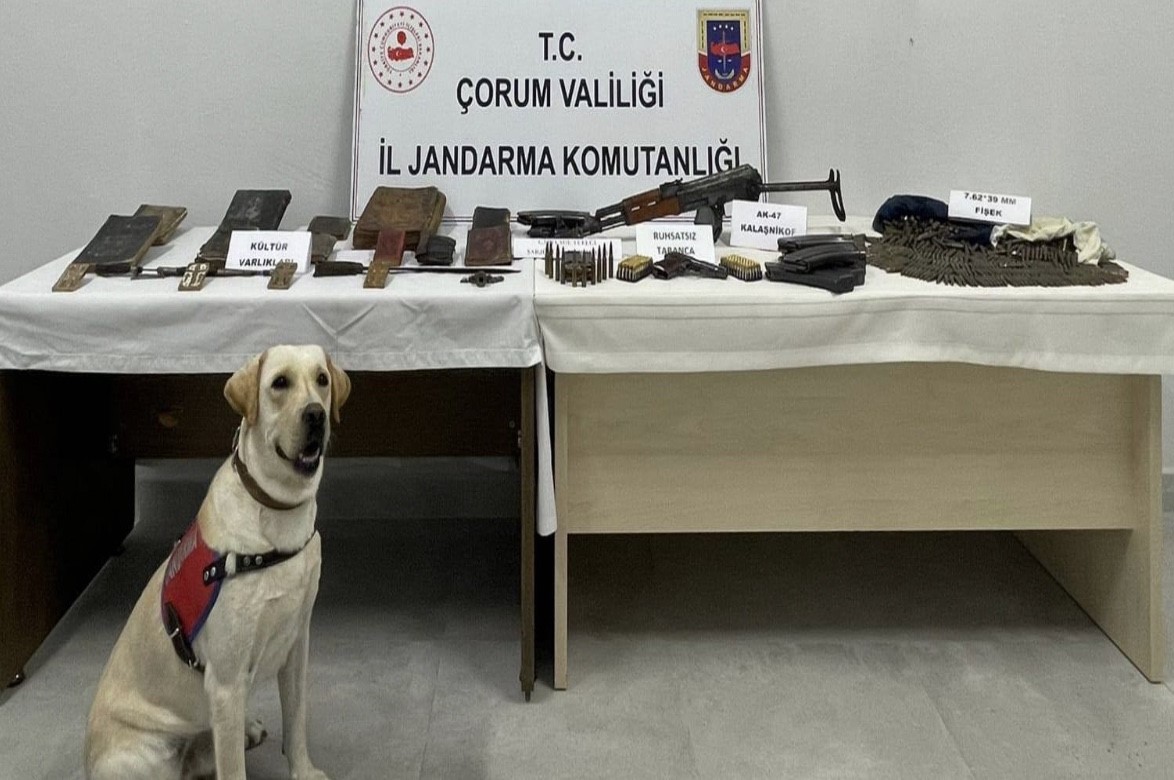 &Ccedil;orum&rsquo;da 10 adet el yazması Kur&rsquo;an-ı kerim ele ge&ccedil;irildi
