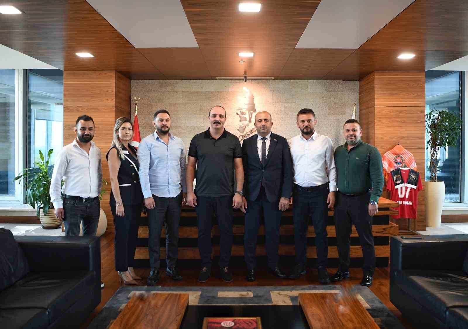 Kotan: "İşçilerimizin emeği bizim için kıymetli"