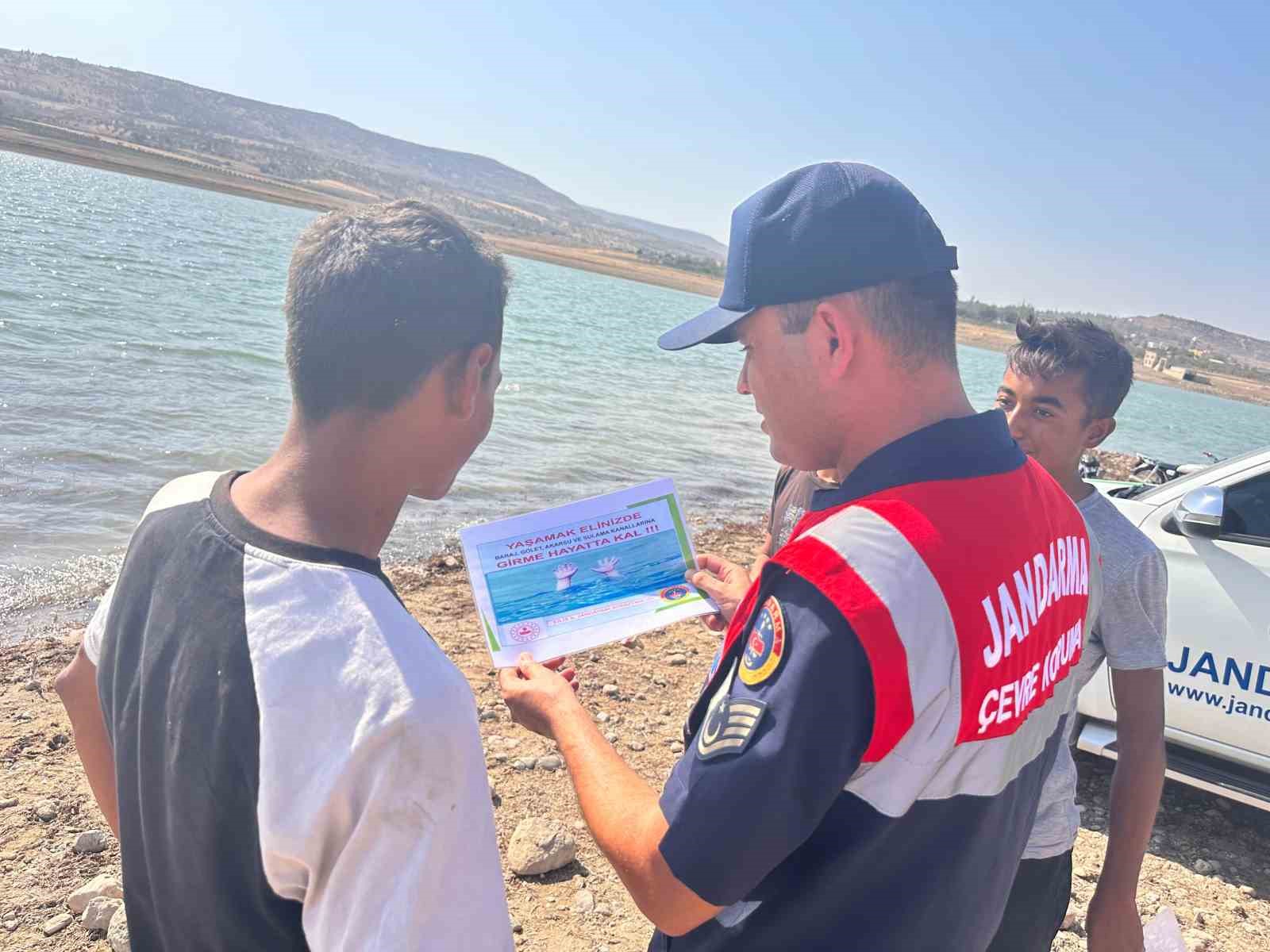 Kilis&rsquo;te Jandarmadan balık&ccedil;ılara bilgilendirme
