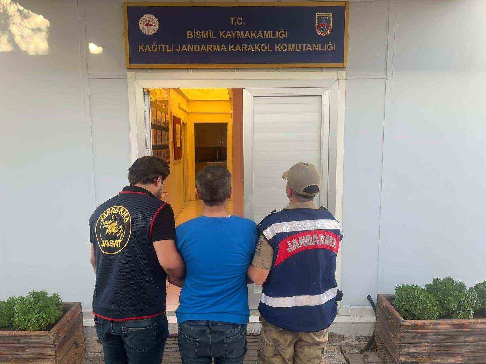 Diyarbakır&rsquo;da haklarında kesinleşmiş hapis cezası bulunan 47 kişi yakalandı
