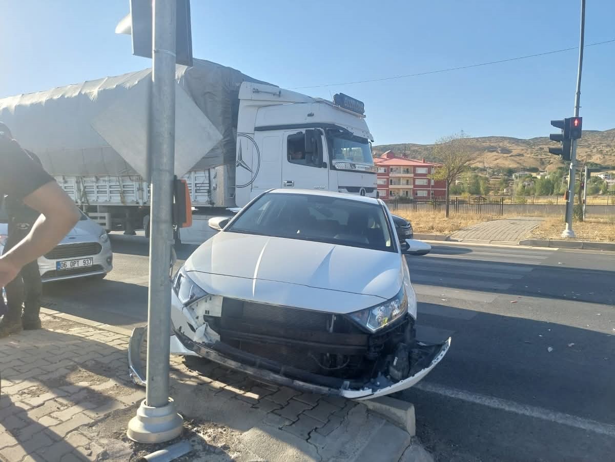 Bingöl’de trafik kazası: 1 yaralı