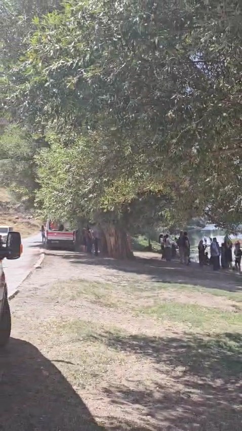 Kuzenini kurtarırken boğulma tehlikesi atlatan genç hayatını kaybetti