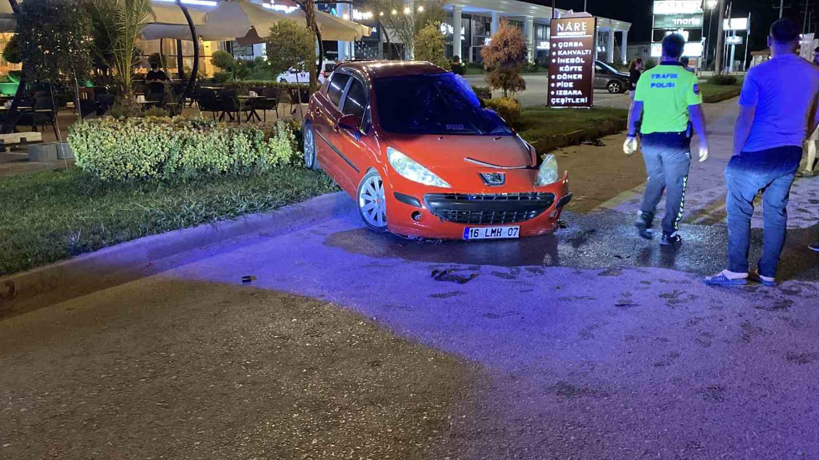 Bursa’da kontrolden çıkan otomobil takla attı: 1 yaralı