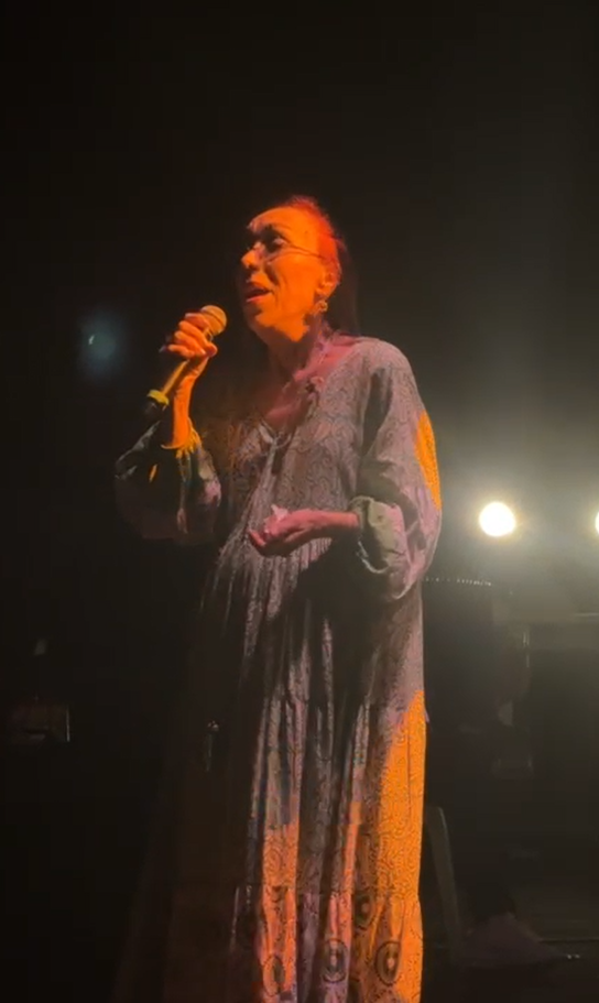 Leman Sam&rsquo;dan Yalova Belediyesi&rsquo;ne tuvalet tepkisi: "Ben hayatımda hi&ccedil; b&ouml;yle bir şey g&ouml;rmedim"
