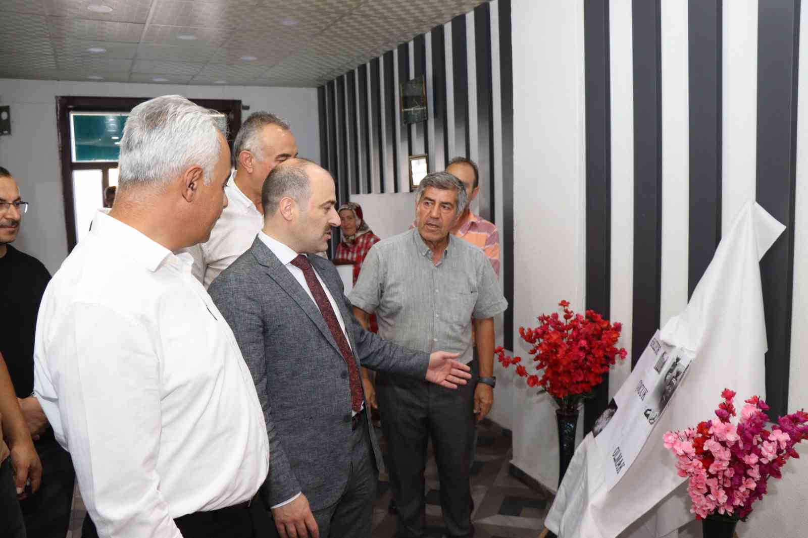 Oltu’da "Gazze’de Çocuk Olmak" resimlerle anlatıldı