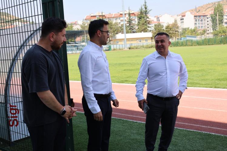 İl Müdürü Demir, Bozüyük’teki spor tesislerini gezdi