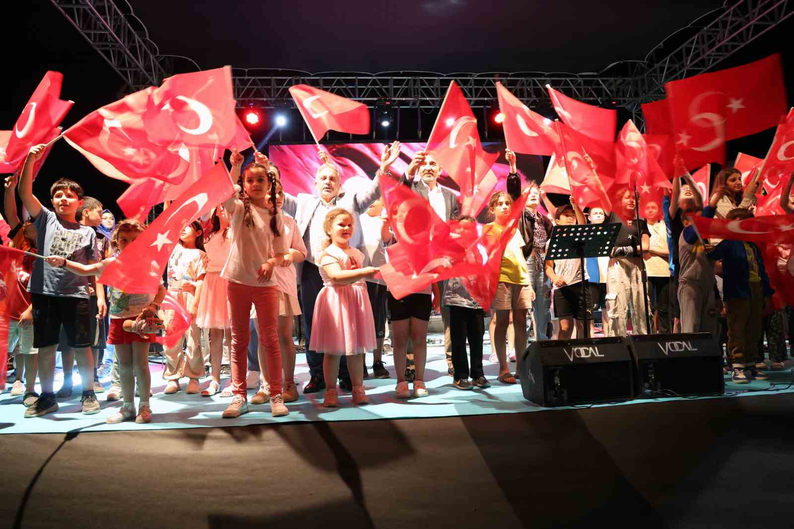 Zafer Haftası coşkusu bu kez Talas Millet Bah&ccedil;esi&rsquo;nde
