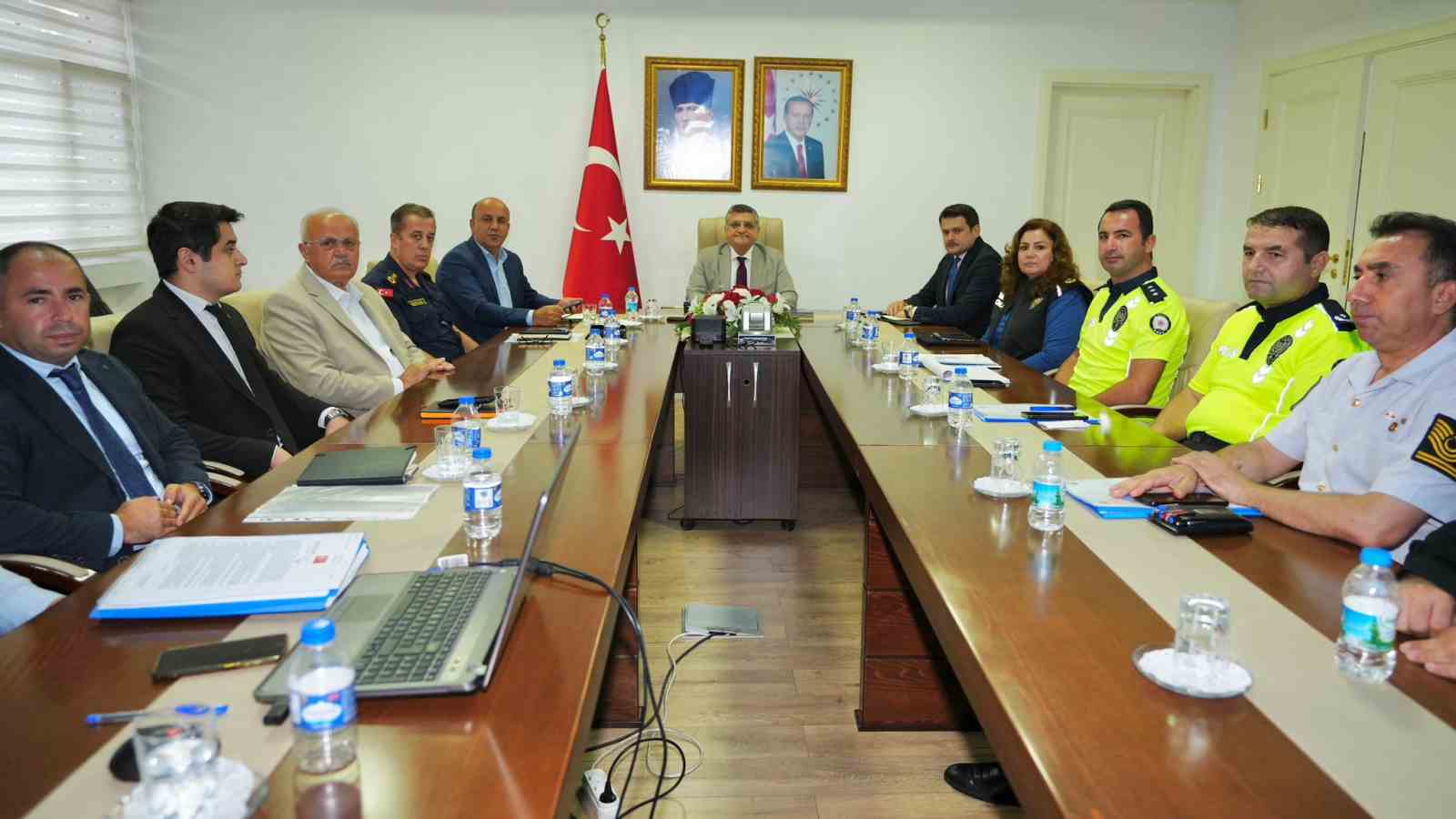 Sinop&rsquo;ta şehir i&ccedil;i trafik levhaları sadeleşiyor
