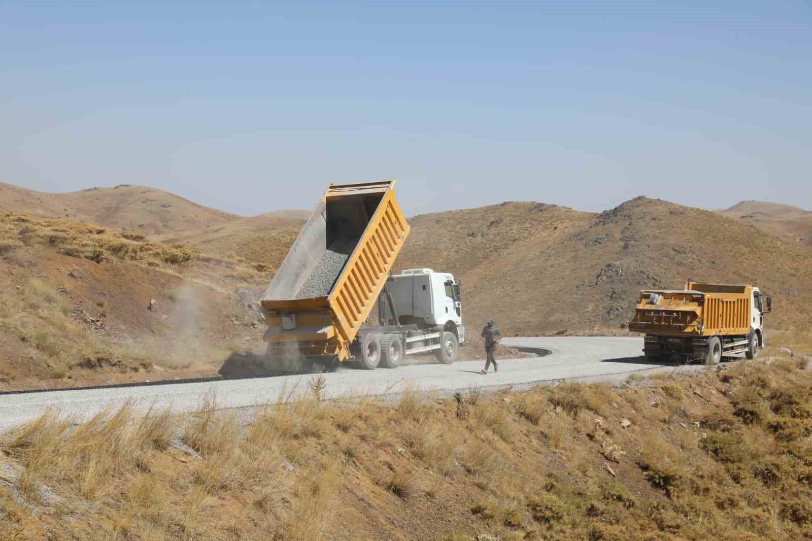 Battalgazi&rsquo;de 5 kilometrelik asfalt seferberliği tamamlandı
