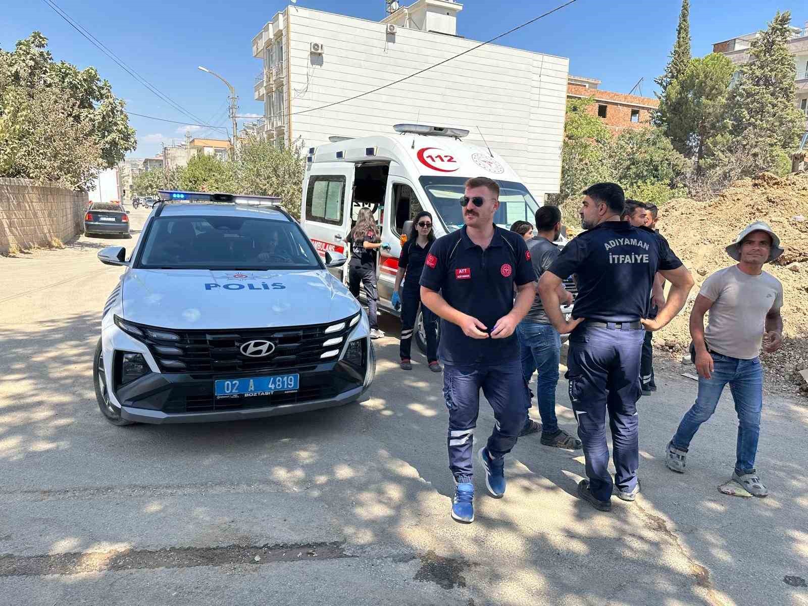 "Kepçe operatörü enkaz altında kaldı" ihbarı ekipleri alarma geçirdi