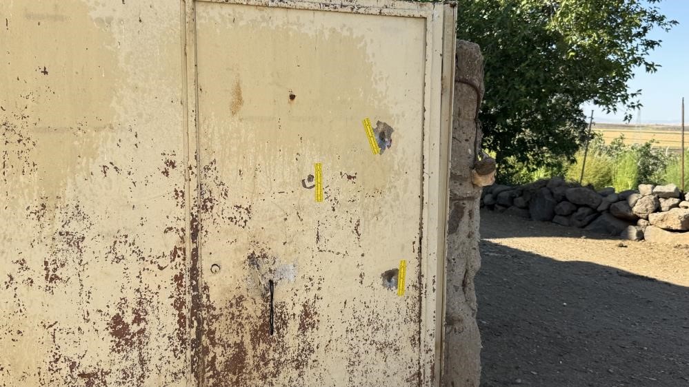 Diyarbakır&rsquo;da 2 kişinin &ouml;ld&uuml;ğ&uuml; arazi kavgasına karışan 3 şahıs tutuklandı
