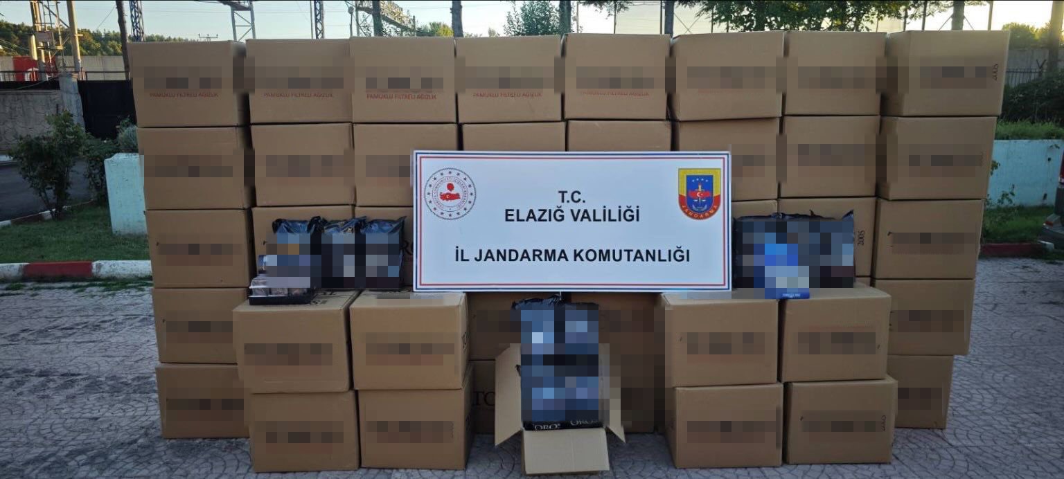 Elazığ’a kaçak getirilen sigaralar jandarma ekipleri tarafından yakalandı