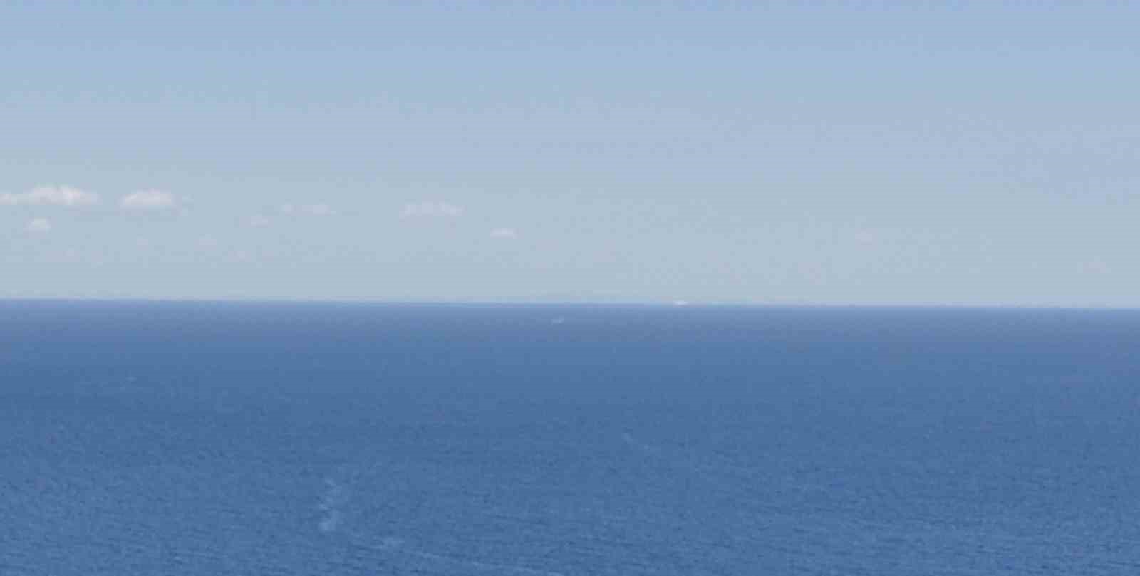 Erdek a&ccedil;ıklarında sahil g&uuml;venlik ve deniz kuvvetleri seferber oldu
