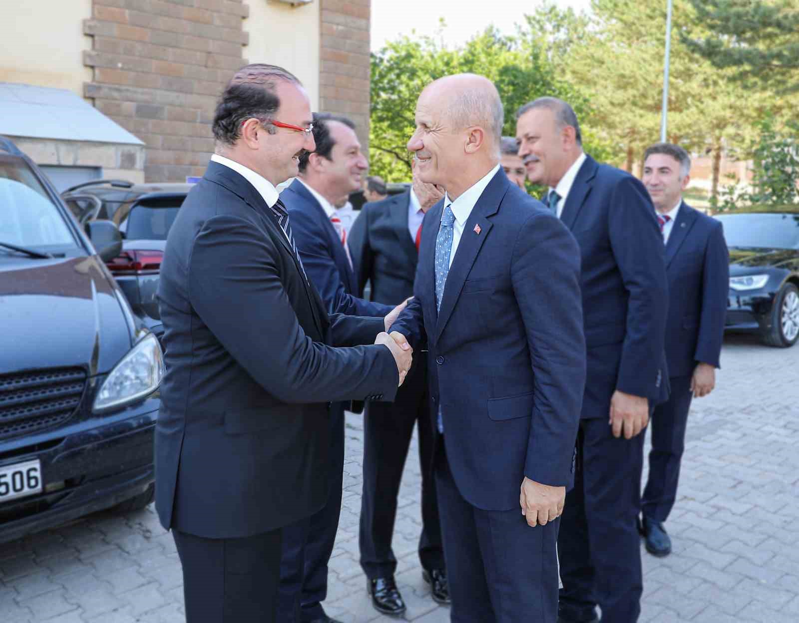 Bölge üniversiteleri Ahlat’ta bir araya geldi