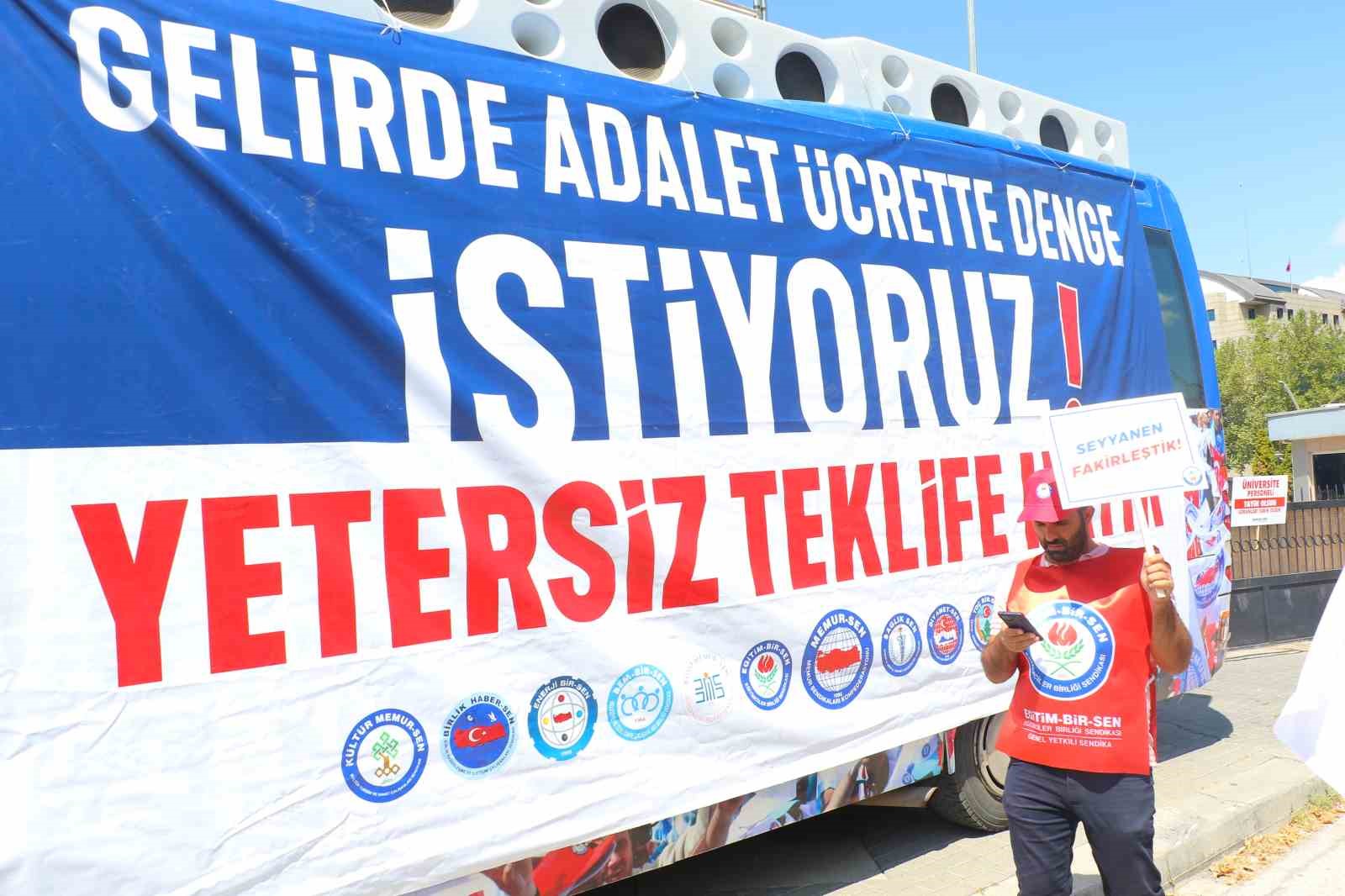 Memur-Sen Genel Başkanı Yalçın: "Memur enflasyonun sebebi değil, mağdurudur"