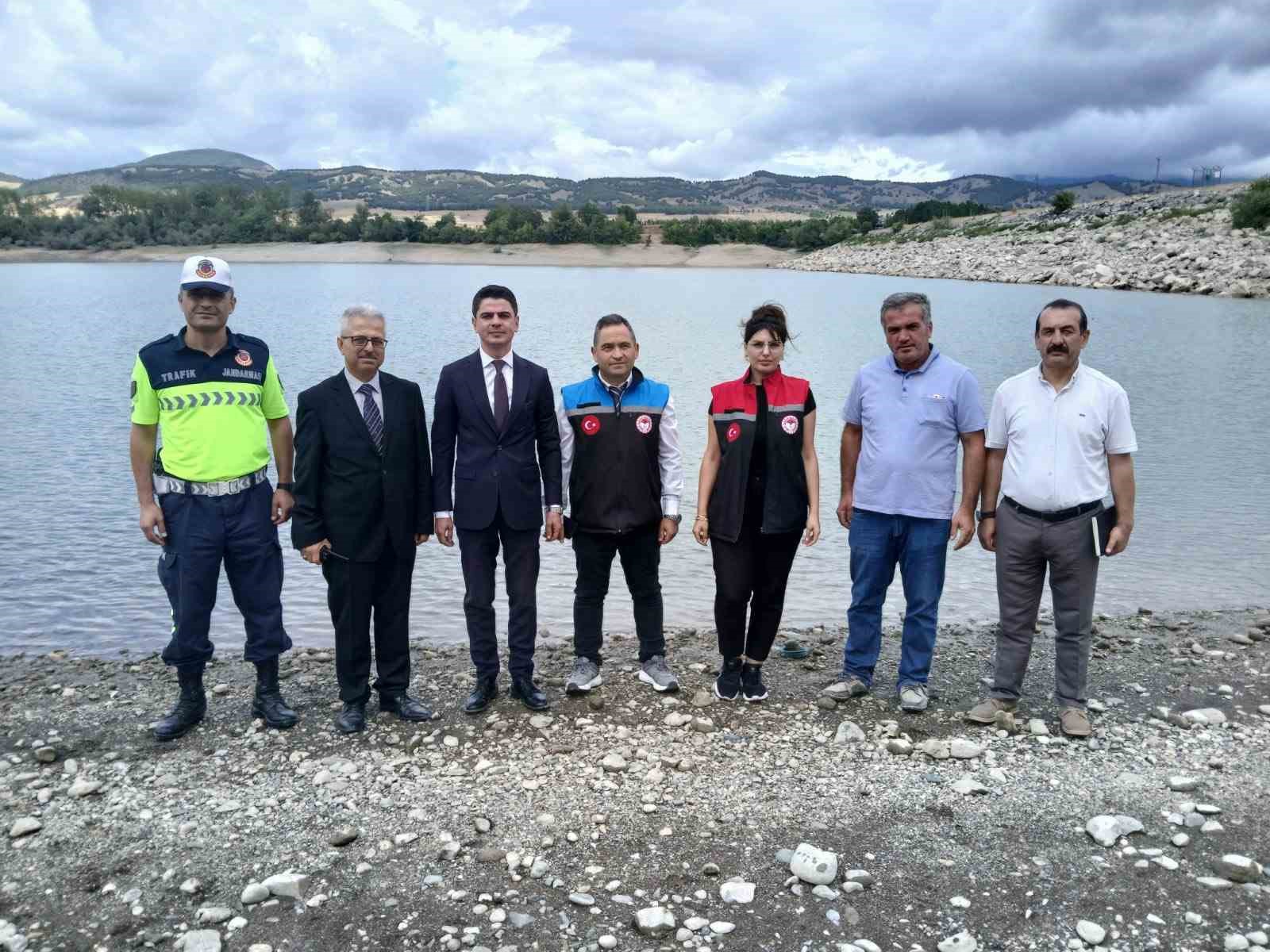 Uluköy Barajı’na 25 bin aynalı sazan bırakıldı