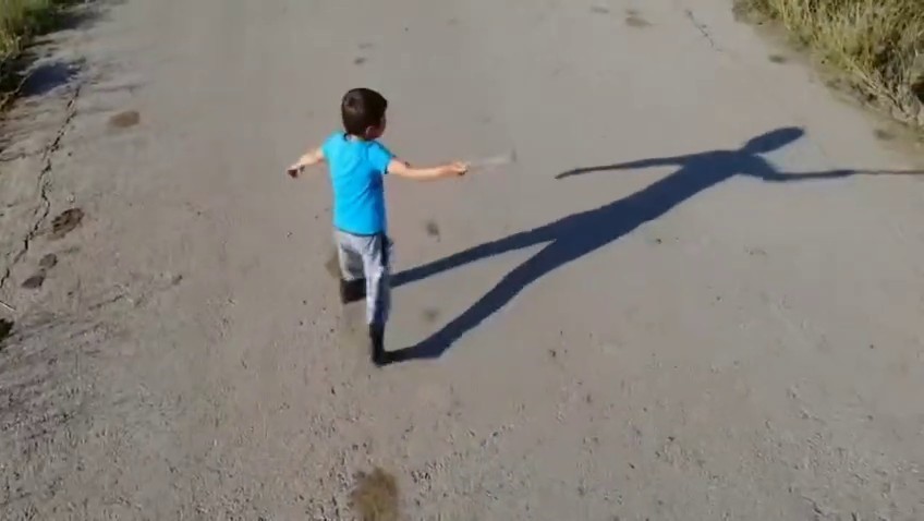 Bir çocuğun drone ile sınavı