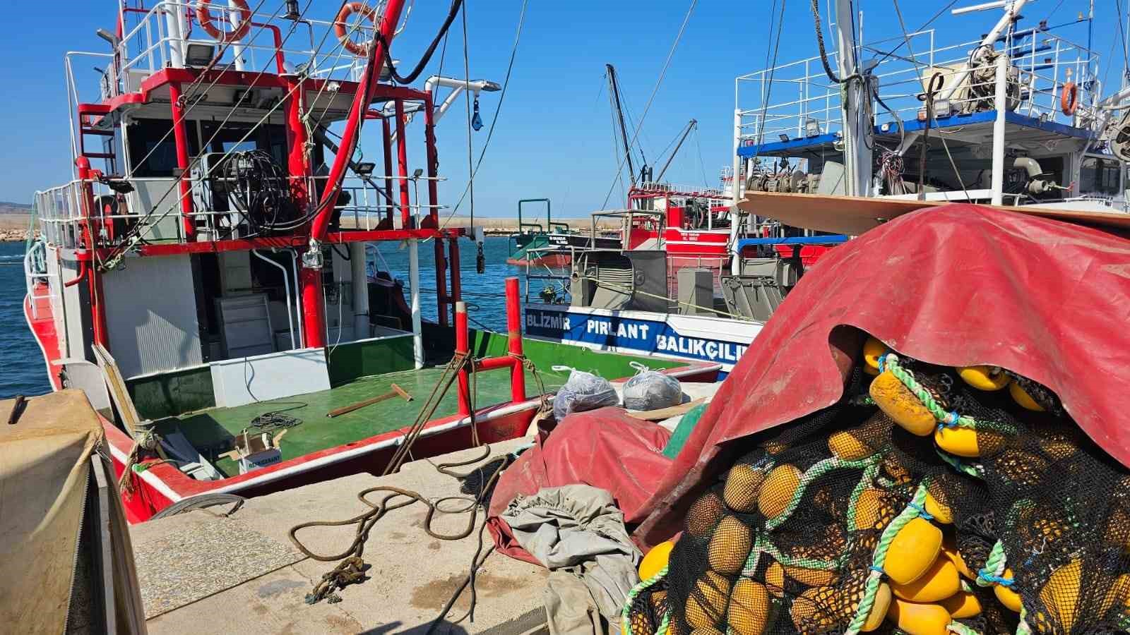 Balıkçılar "Vira Bismillah" demek için gün sayıyor