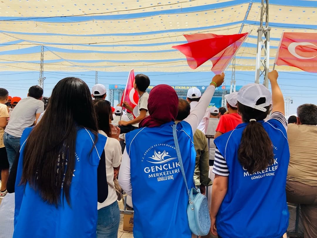 Diyadinli gen&ccedil;ler malazgirt zaferi&rsquo;nin 954. yılını kutladı
