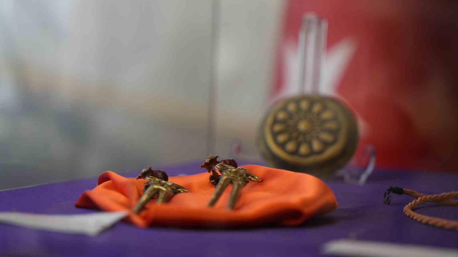 Ahlat Selçuklu Mezar Taşları’ndan ilham aldı geçmişin izlerini bugünün estetik diliyle buluşturdu