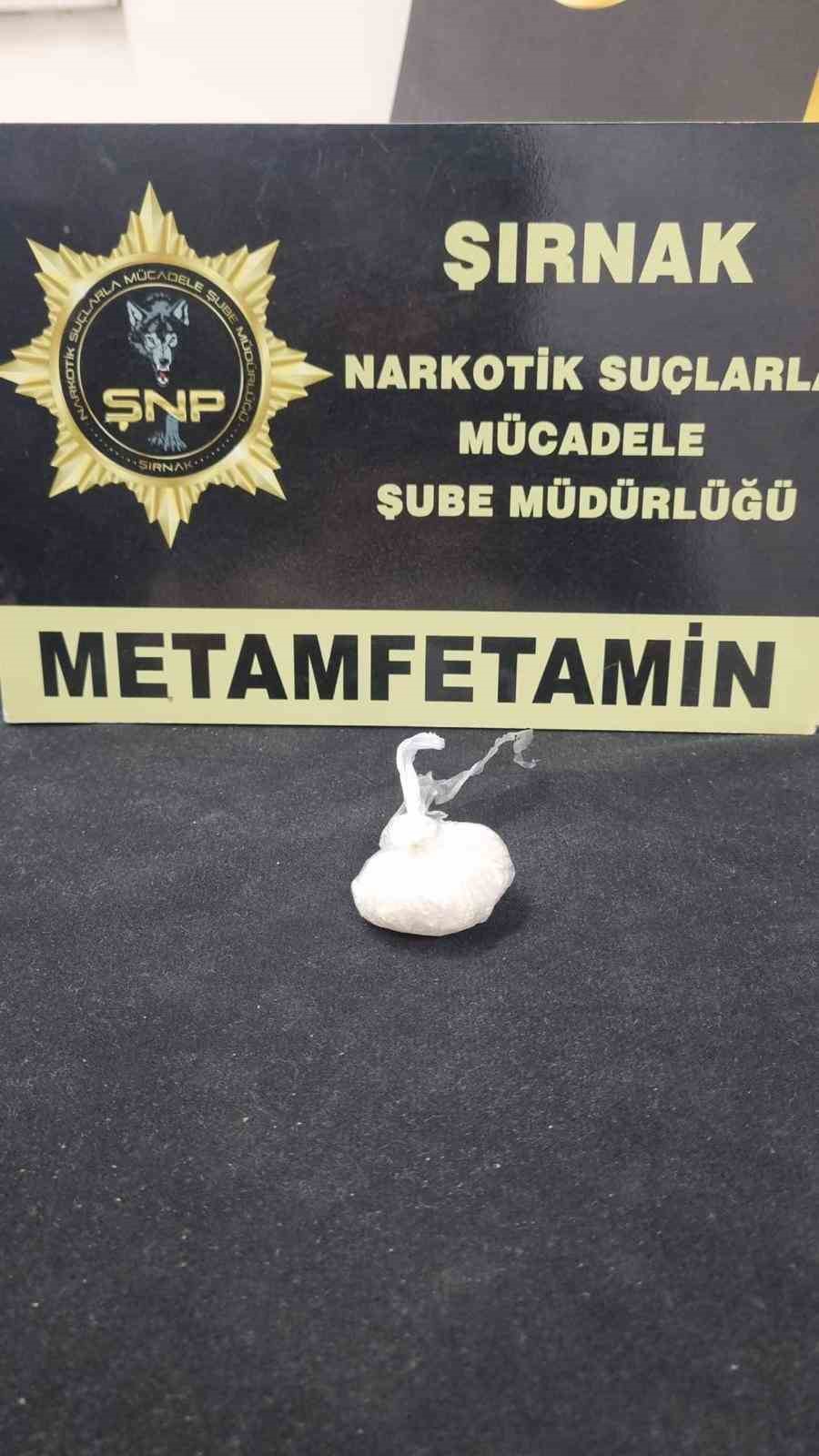 Şırnak&rsquo;ta asayiş, ka&ccedil;ak&ccedil;ılık ve narkotik operasyonlarında 35 ş&uuml;pheli hakkında yasal işlem yapıldı
