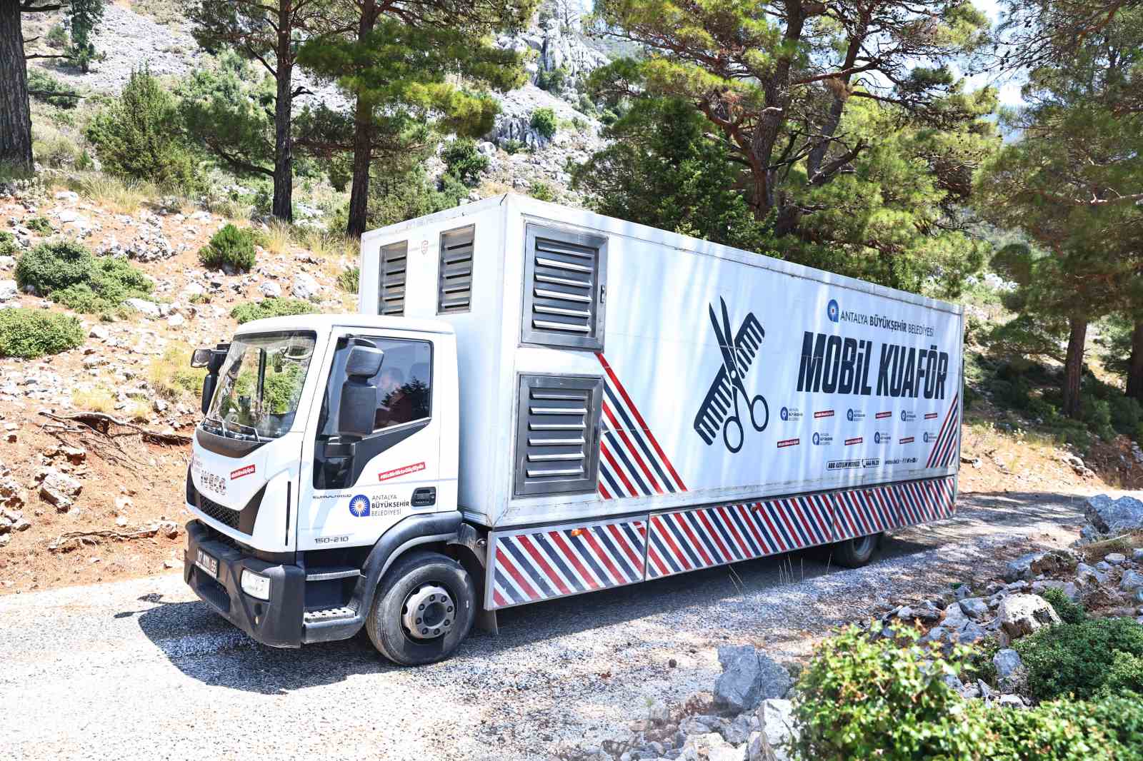 Mobil kuaf&ouml;r tırı Antalya&rsquo;nın yaylalarında
