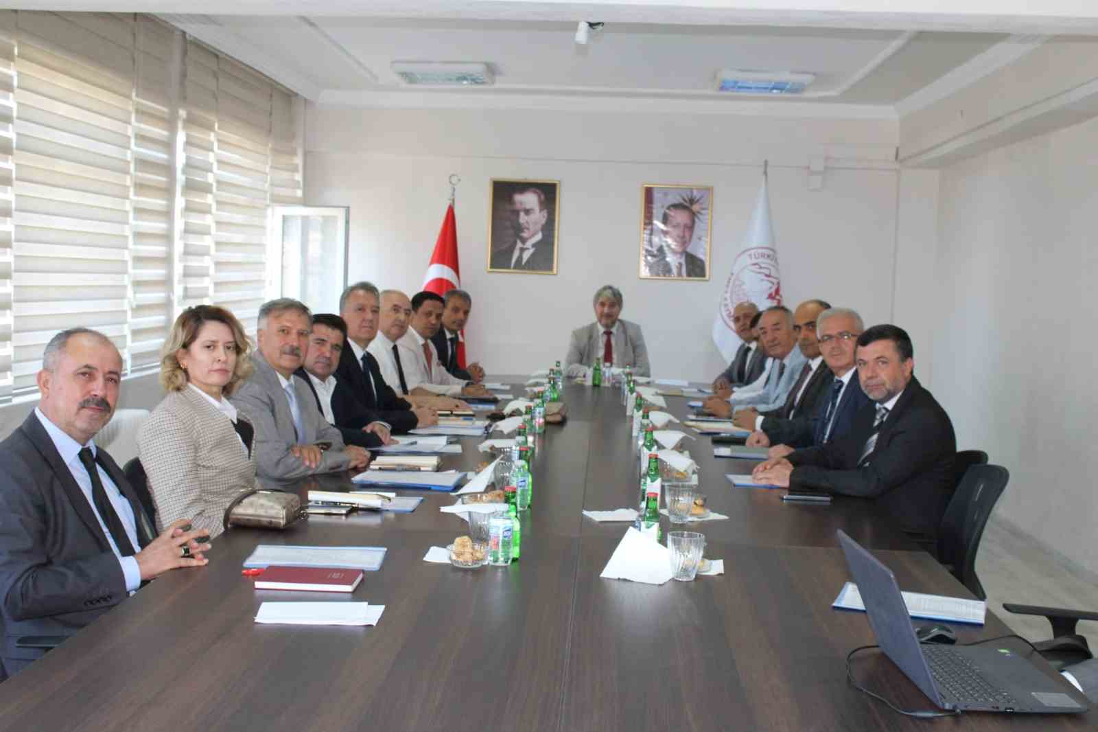 Kütahya’da 2025-2026 eğitim öğretim yılı hazırlıkları değerlendirildi