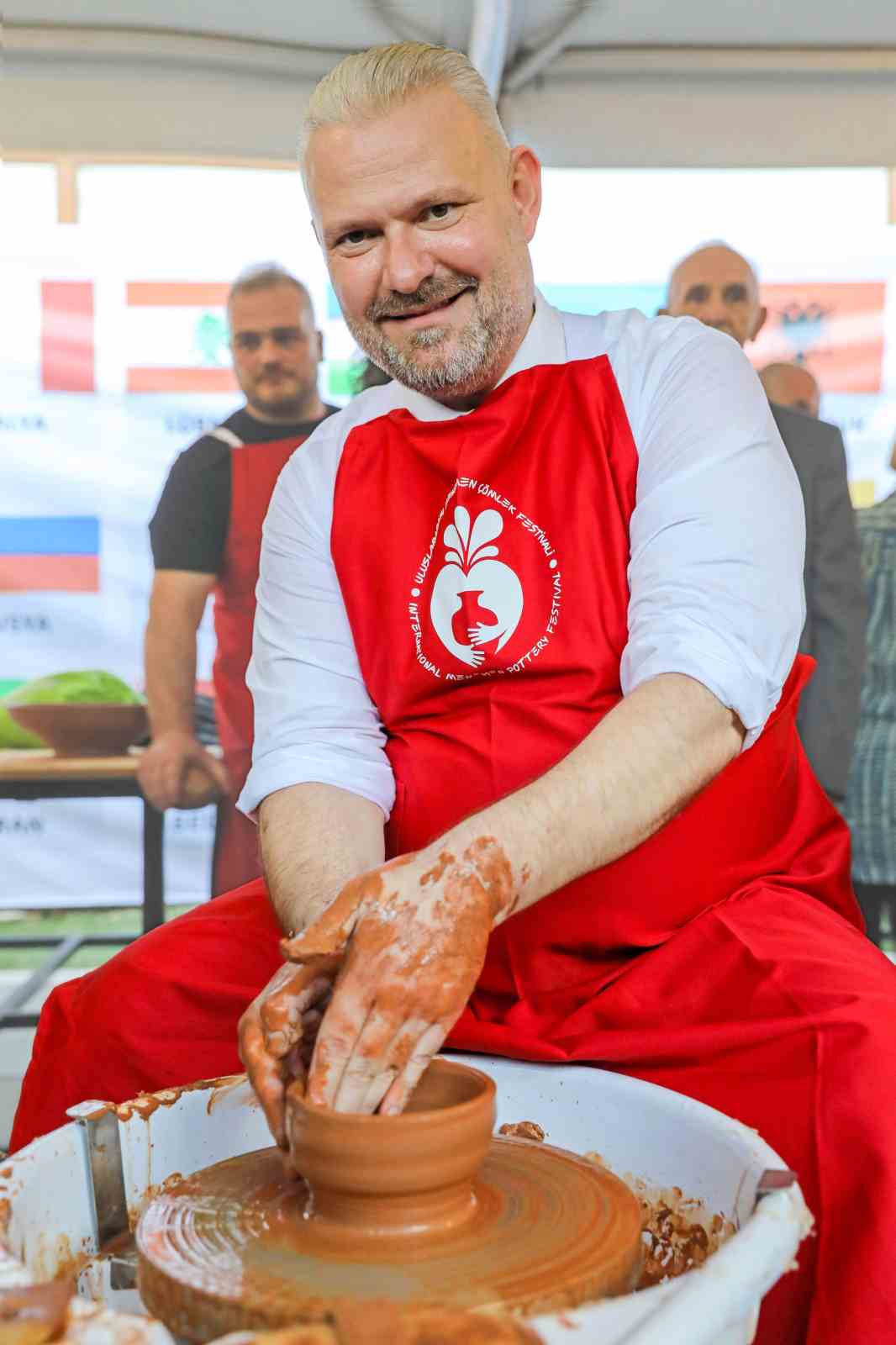 D&uuml;nya, &ccedil;&ouml;mleğin kalbi Menemen&rsquo;de buluşuyor
