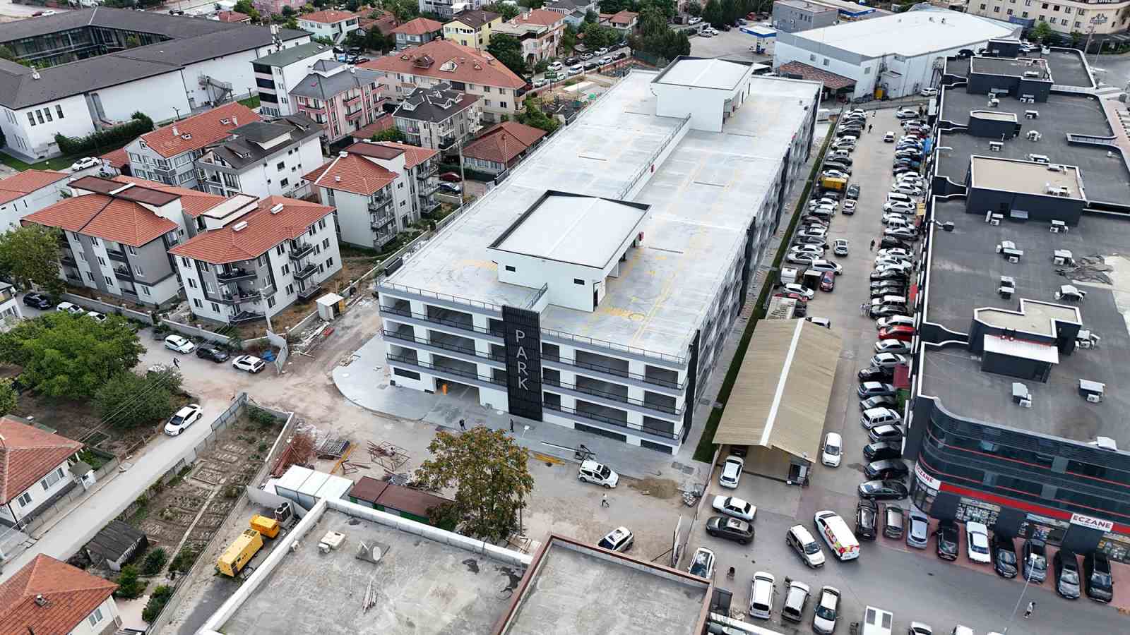 Katlı Otopark hizmete a&ccedil;ılmak i&ccedil;in g&uuml;n sayıyor
