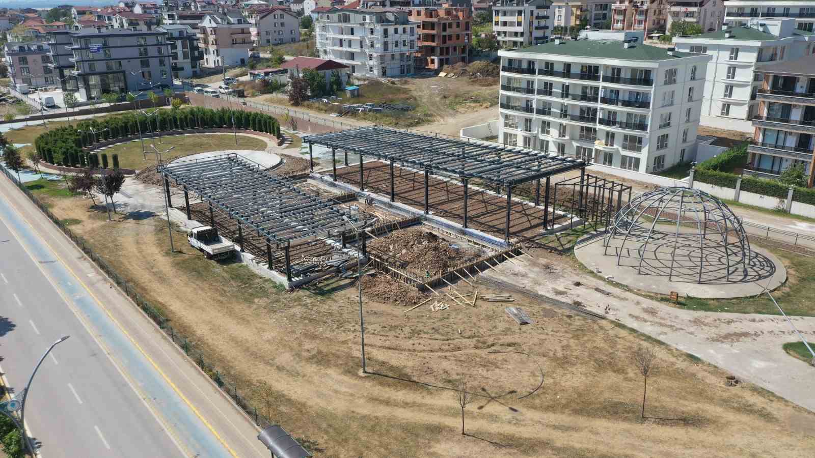 Başkan Özlü, projeleri inceledi
