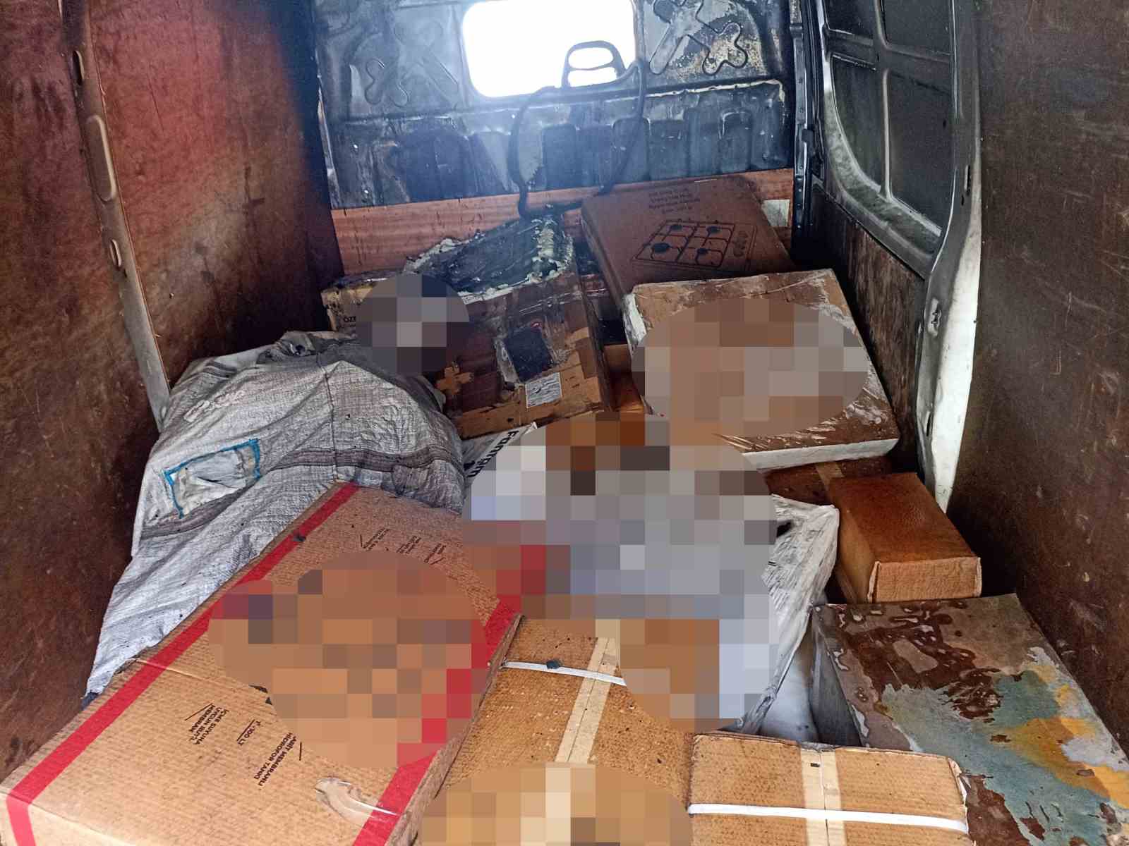 Balıkesir’de akaryakıt istasyonunda araç yangını
