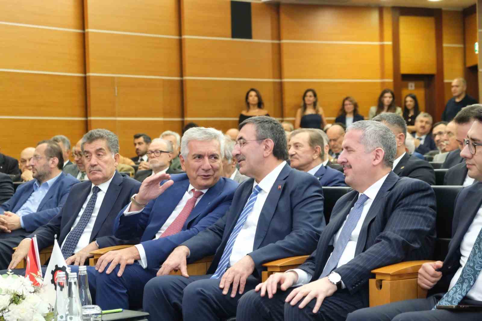 Cumhurbaşkanı Yardımcısı Yılmaz: ‘‘OVP güncellenmesi sürüyor’’
