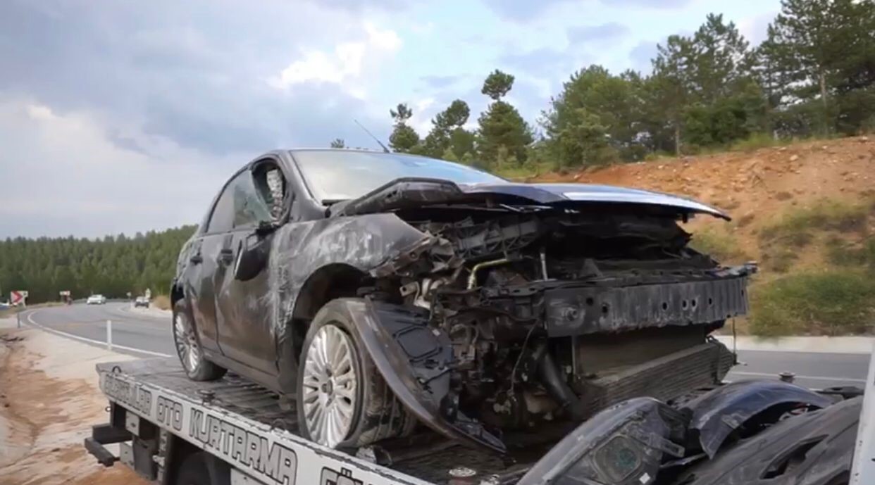 Burdur’da otomobil devrildi: 2 yaralı