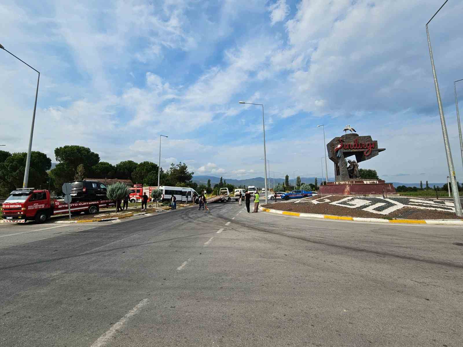 Sındırgı&rsquo;da trafik kazası: 4 yaralı
