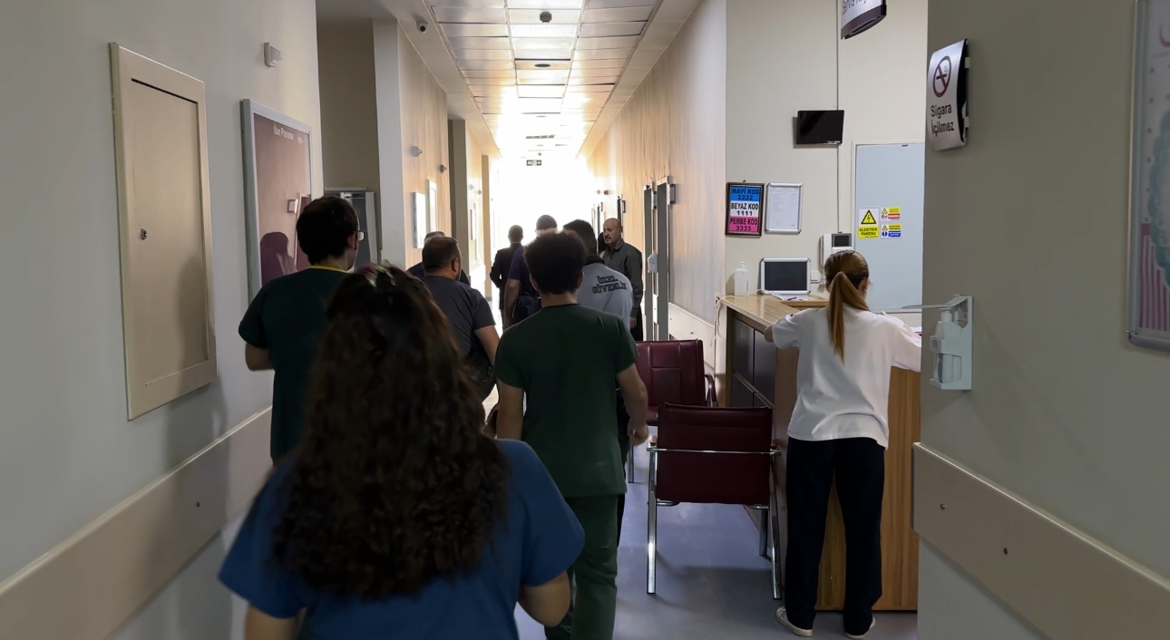 Y&uuml;ksekova&rsquo;da hastane tuvaletleri QR kod sistemiyle daha temiz hale geliyor
