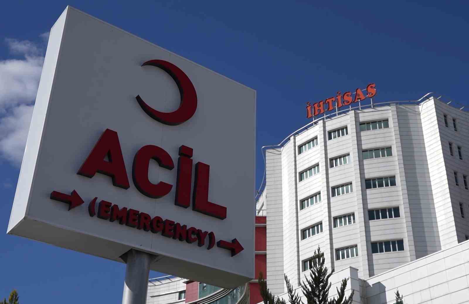 7 yaşındaki çocuğa otomobil çarptı: Kaza anı kamerada