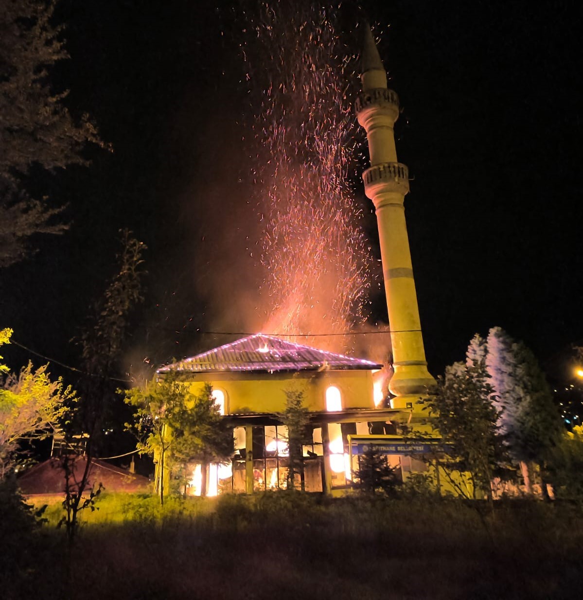 Ordu&rsquo;da 60 yıllık cami k&uuml;le d&ouml;nd&uuml;
